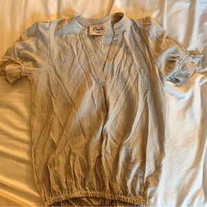 Rails Striped V-Neck Short Sleeve Blouse in Cream and Tan